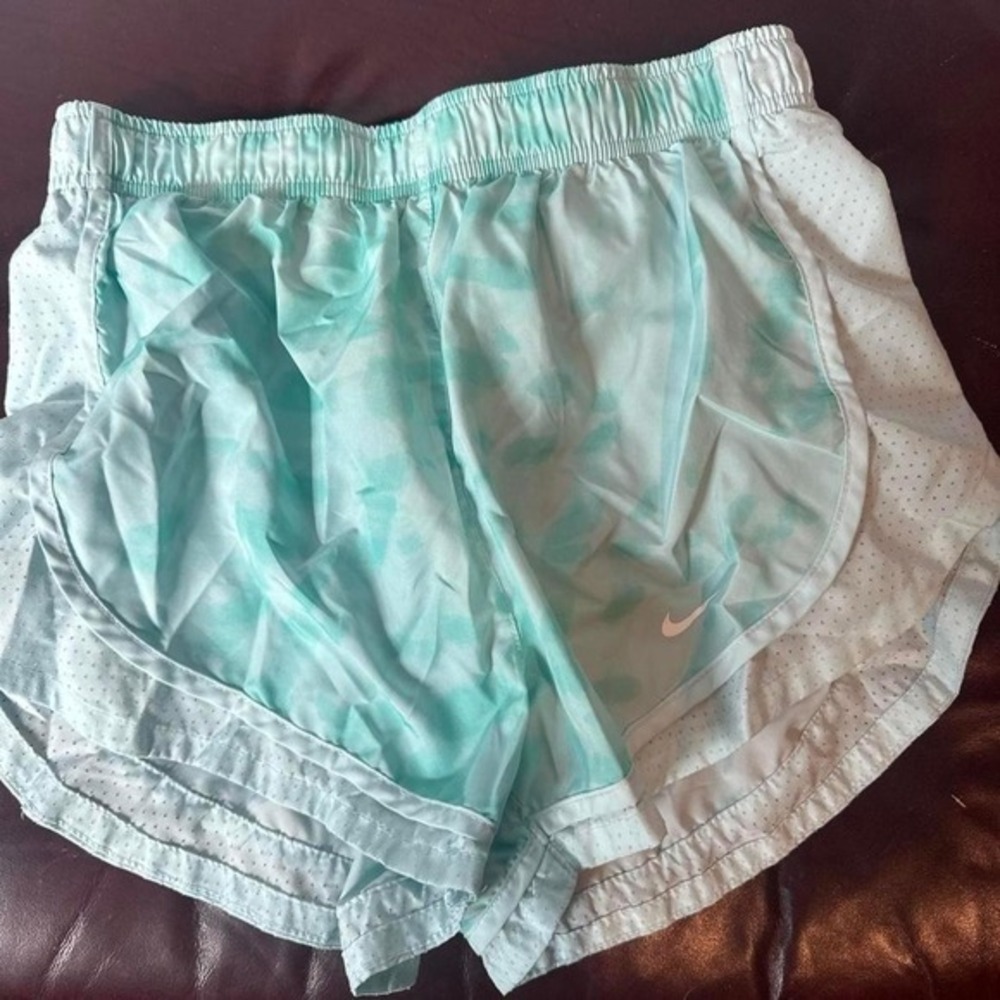Nike Dri-FIT Tempo Running Shorts Womens Medium Mint Green Tie Dye Athletic